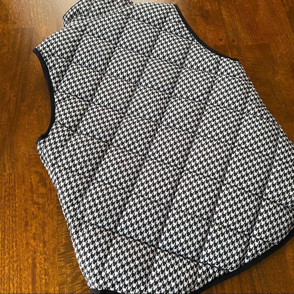 J Crew Houndstooth Puffer Vest - Picture 4 of 6